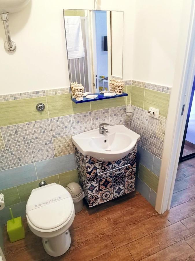 A Due Passi Dal Centro Sweet Rooms Agrigento Eksteriør bilde
